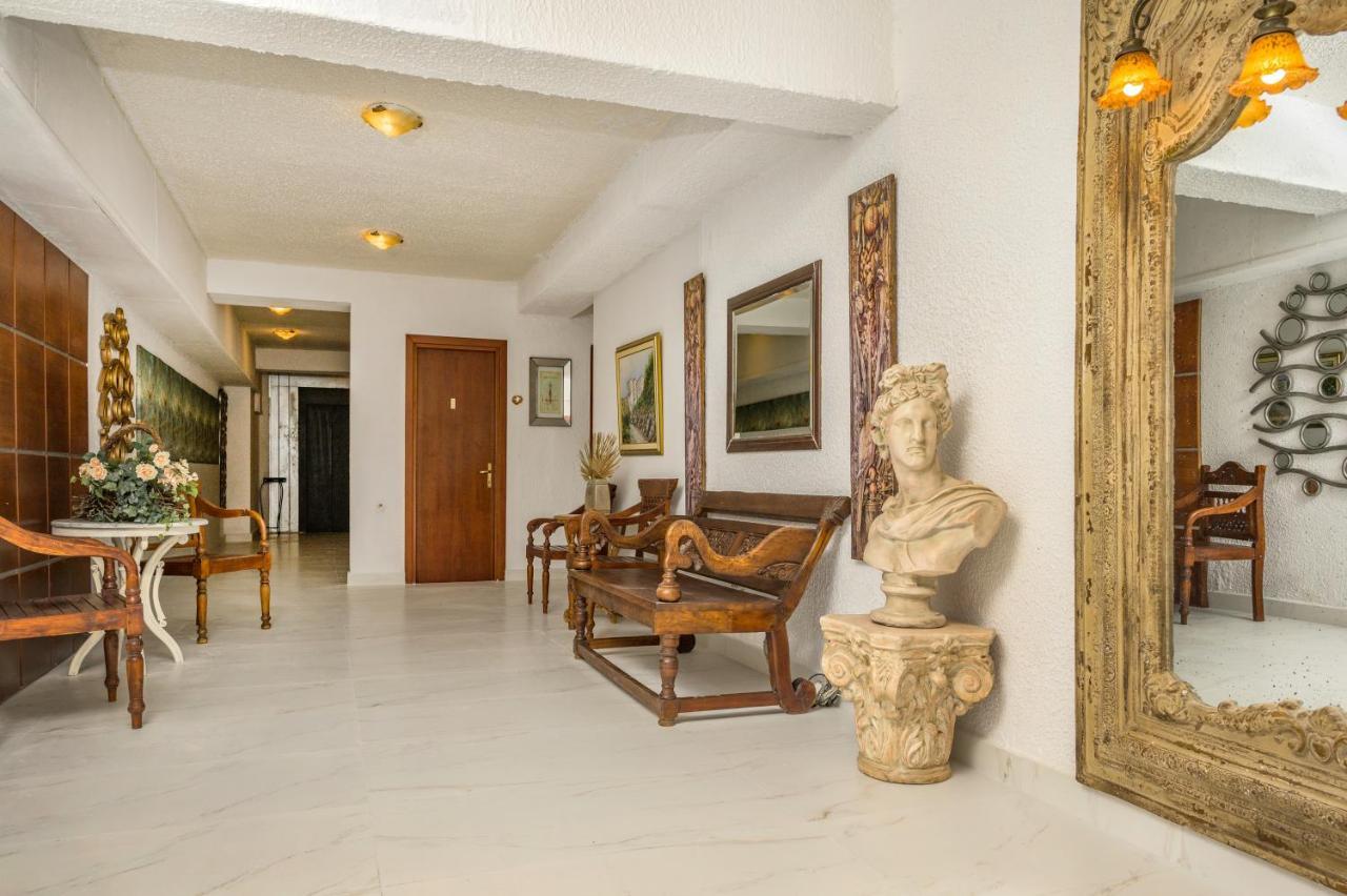 Leandros Hotel Nea Roda Exterior foto